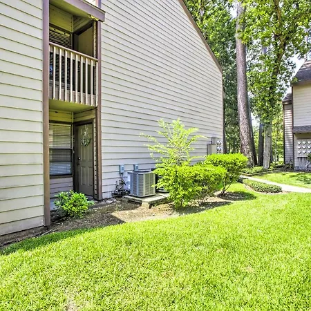 Walden Golf Course Condo Near Lake Conroe!-2